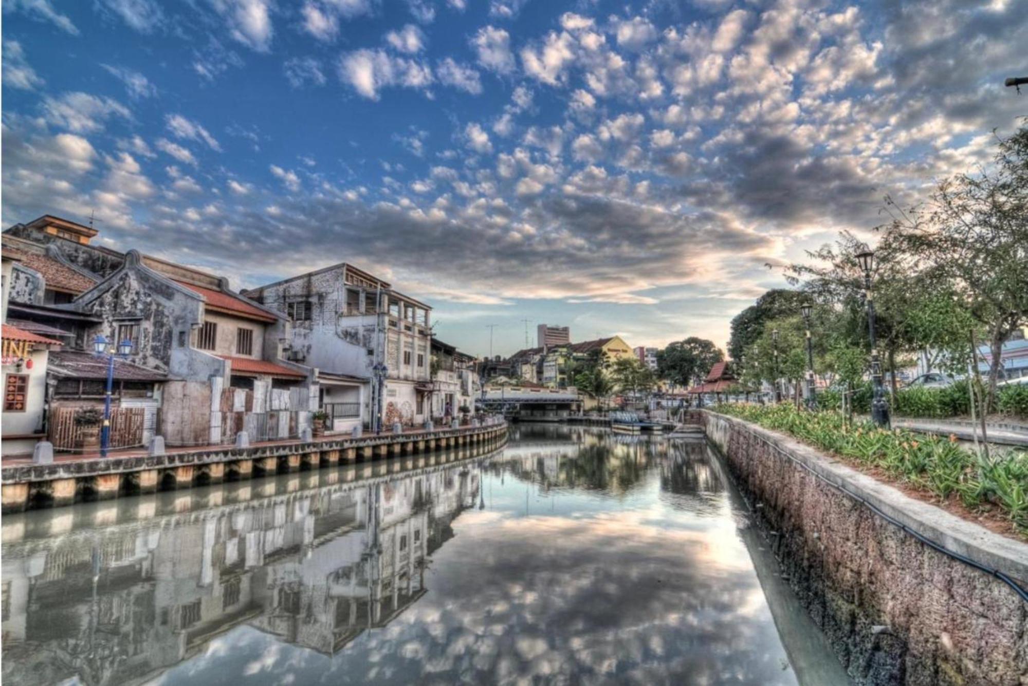 The Shore Walking 10 Mins To Jonker Streets Lägenhet Malacca Exteriör bild